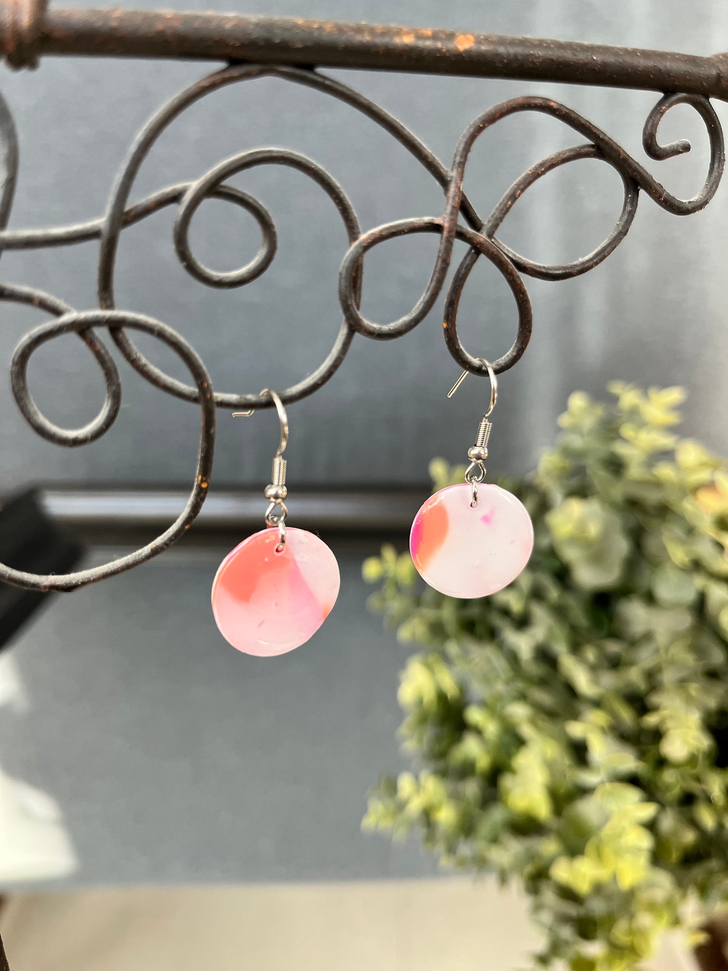 Marble Spring Dot